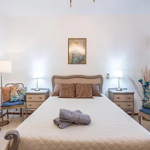 Close To Airport - Private With Private Bathroom Adults Only , Gudja Malta
