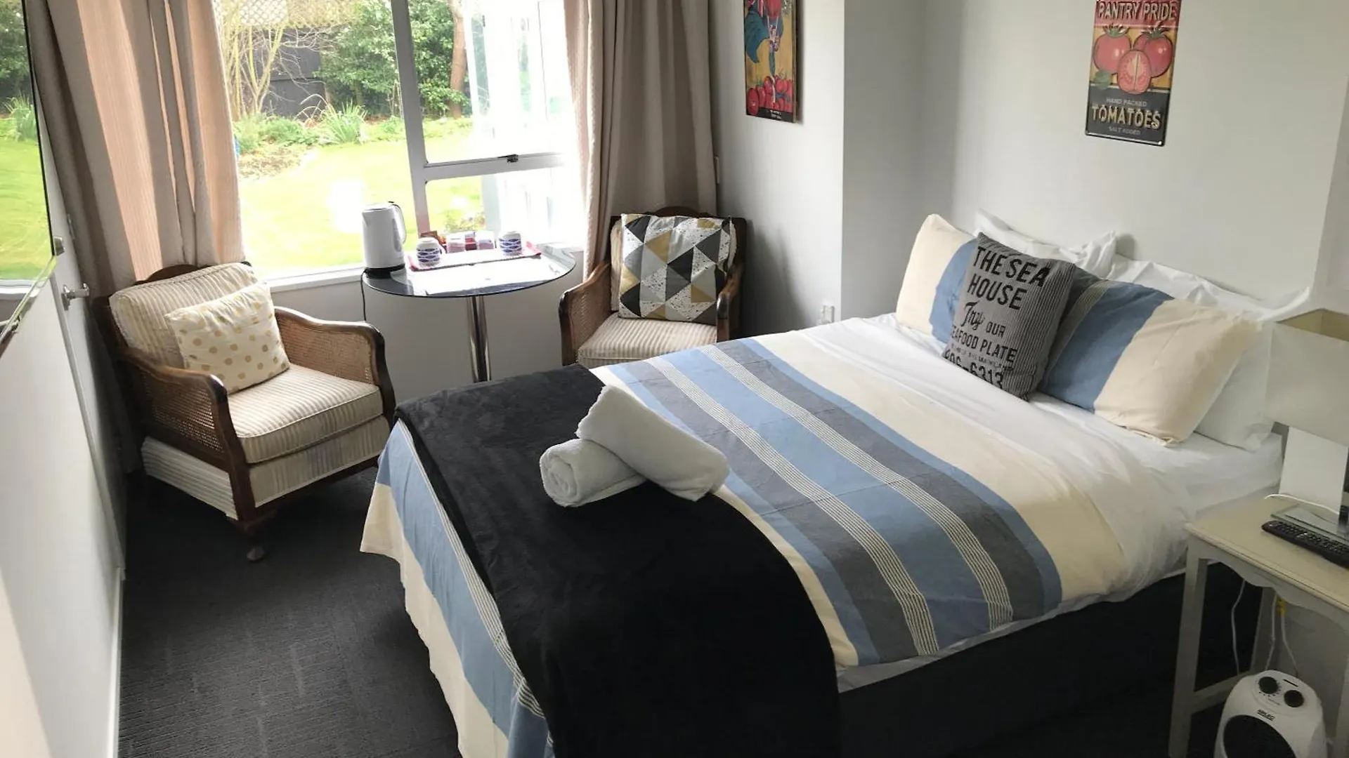 Guest house Sandy Feet Accommodation Christchurch