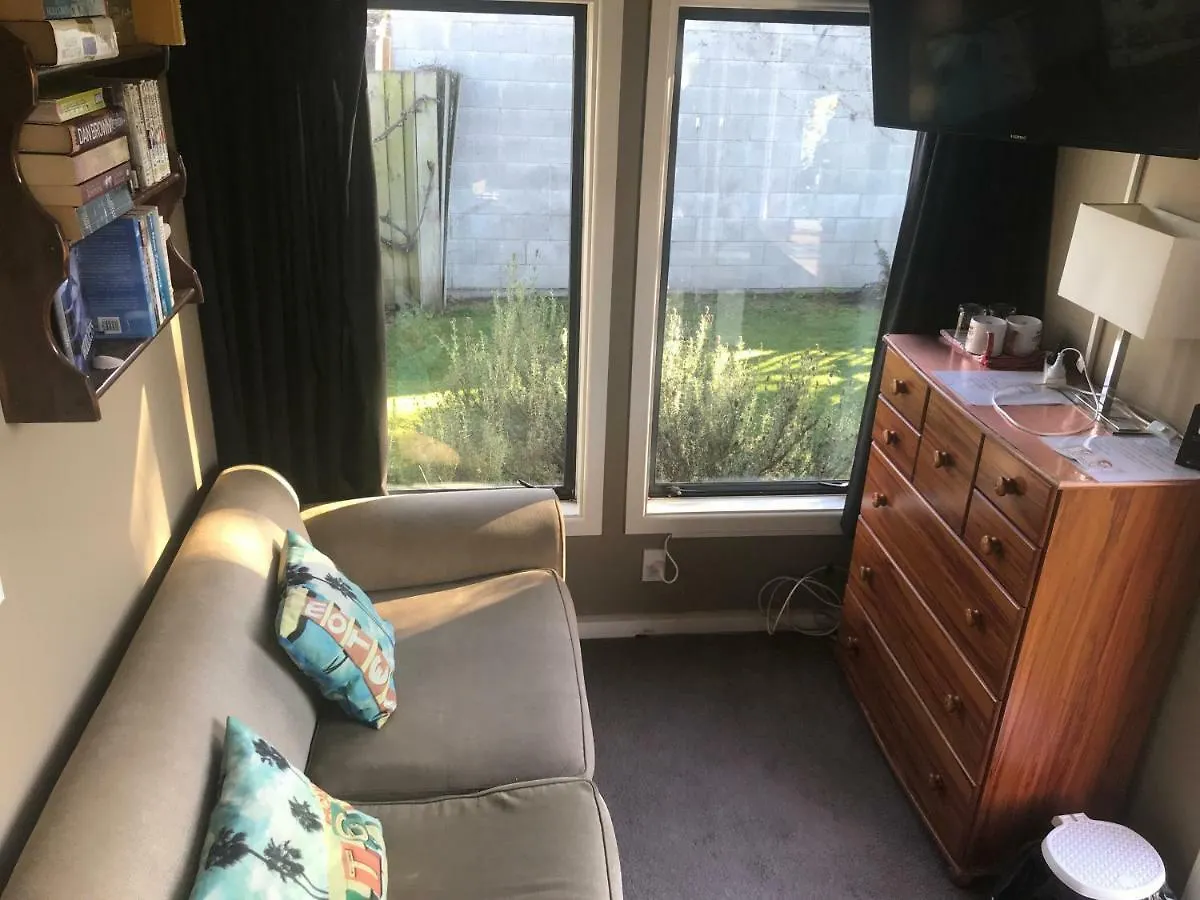 Guest house Sandy Feet Accommodation Christchurch