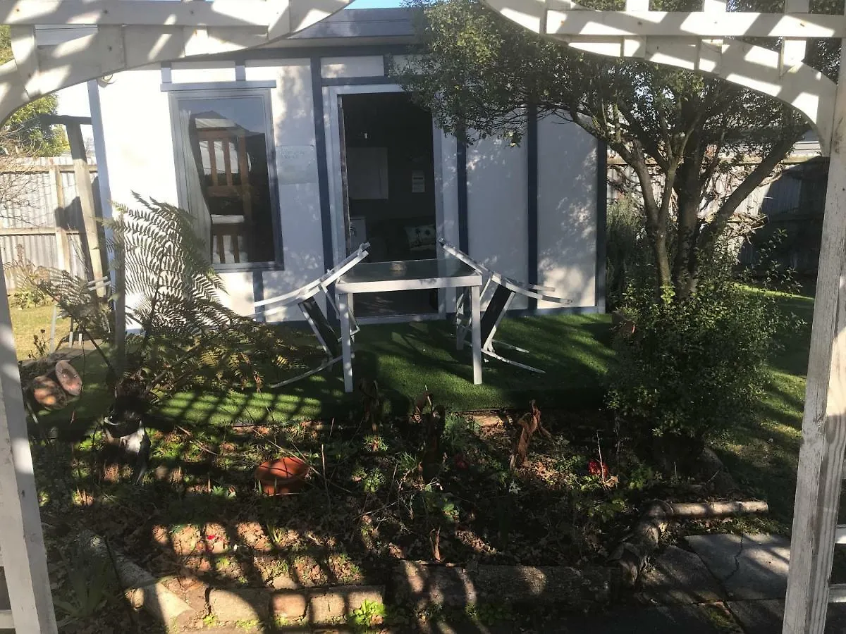 *** Guest house Sandy Feet Accommodation Christchurch New Zealand